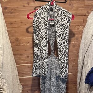 Daytrip Black and White Patterned cardigan